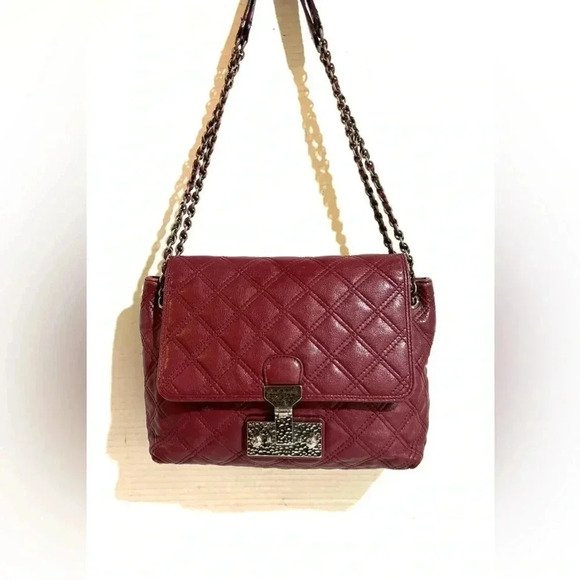 Marc Jacob burgundy quilted leather crossbody handbag - Picture 4 of 11